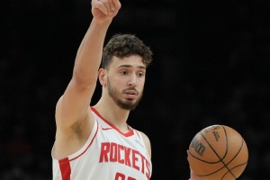 乌度卡：对手忌惮申京作为组织者的能力 我们利用这点惩罚了他们