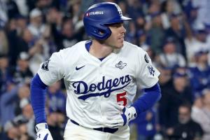 7小时鏖战!1场顶2场!MLB世界大赛现历史级加时 恩比德都看累了 7小时鏖战!1场顶2场!MLB世界大赛现历史级加时 恩比德都看累了