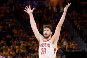 火箭：先走一步了！鹈鹕是西部唯一还未赢球的球队 今日惨败绿军