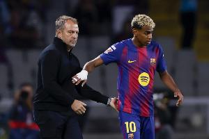 每体：巴萨输皇马后更衣室情绪激动，弗里克拉菲尼亚讲话鼓舞球队